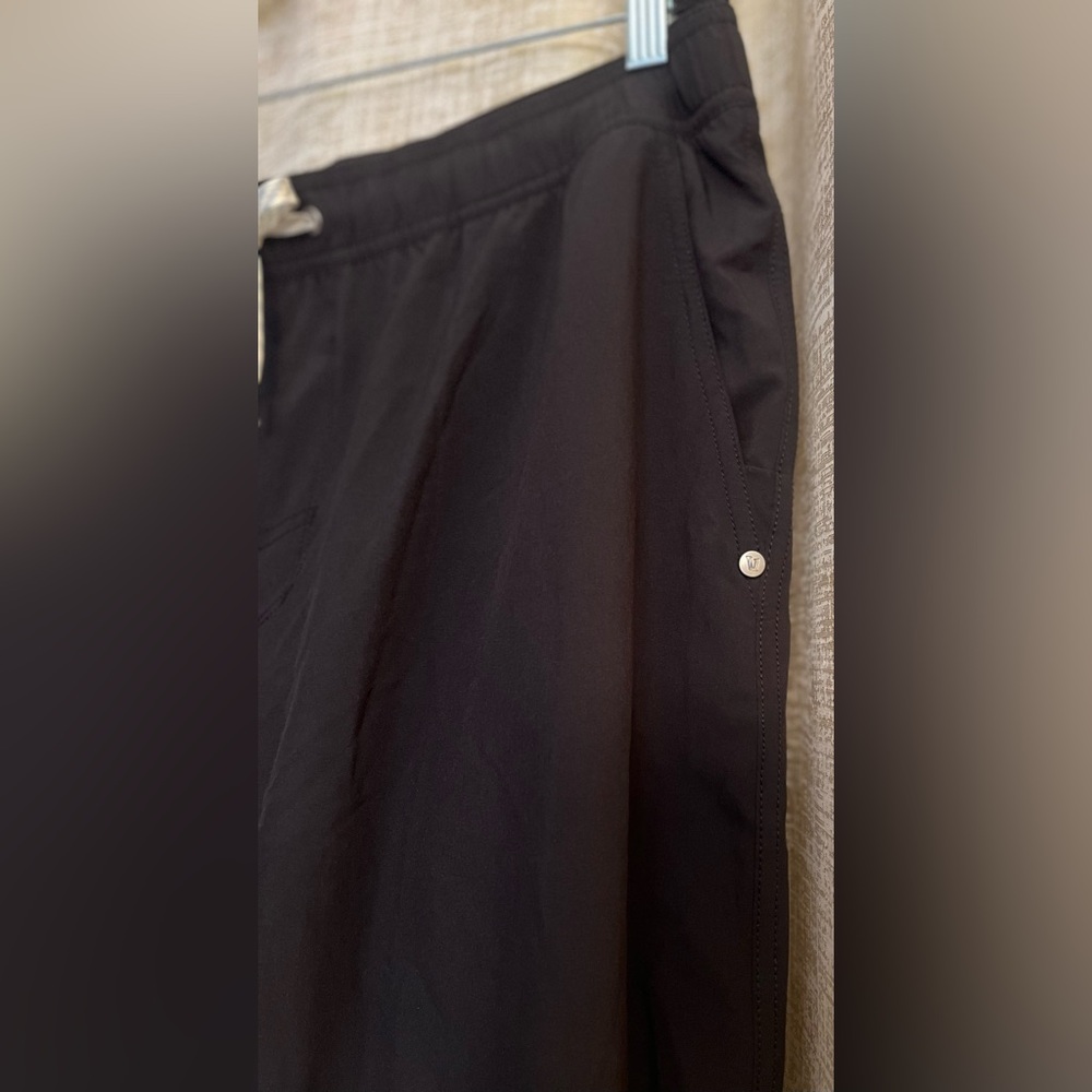Vuori Kore Jogger 28" Men's XL Black Athletic Running Pants - Built in Boxer - Picture 11 of 16